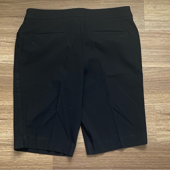 So Slimming by Chico’s 2 Black Shorts - Picture 5 of 8